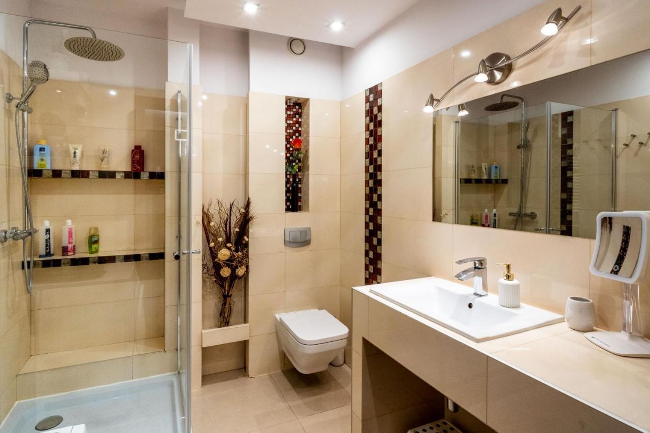 Torre Verona Apartment - 70M2, Terrace, Garage Краків Екстер'єр фото
